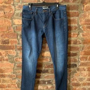 Travis Matthew jeans